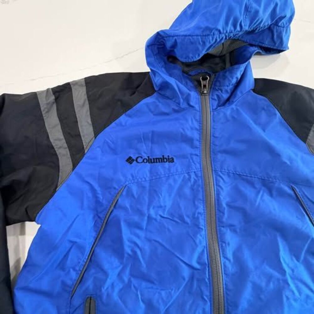 Youth Size 8 Small Columbia Blue and Black Hooded Windbreaker Jacket